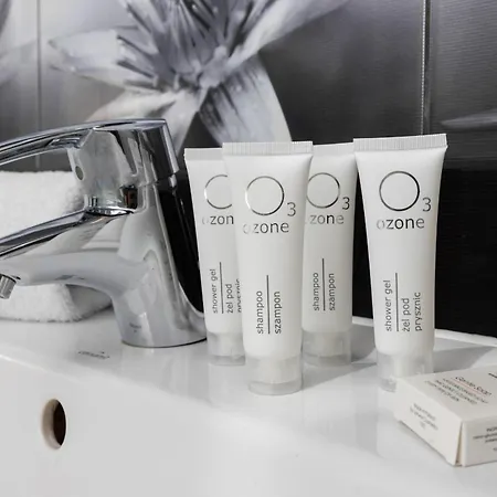 Sky Blue Chmielna Near Old Town In By Renters גדנסק