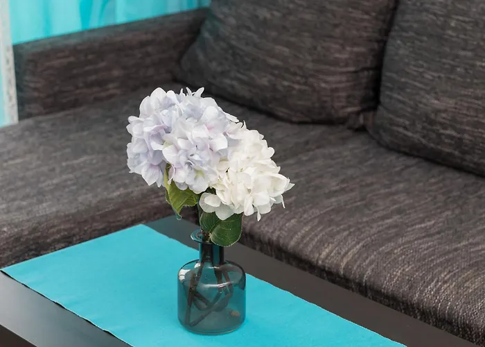 Daire Sky Blue Chmielna Near Old Town In By Renters