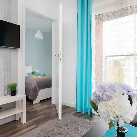 公寓 Sky Blue Chmielna Near Old Town In By Renters